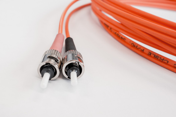 Fiber optic closures